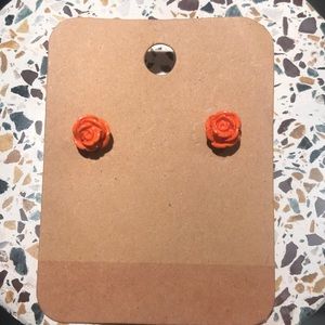 Cute rose earrings